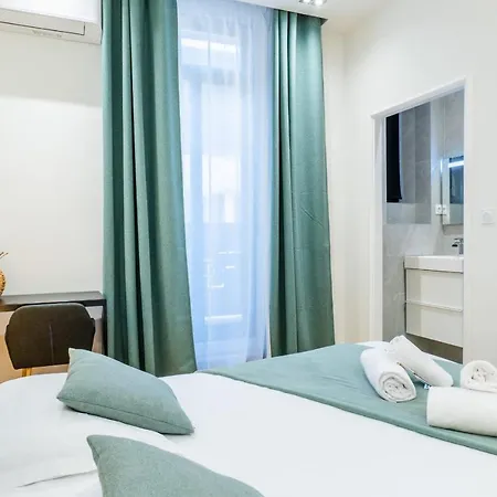 3-br In The Heart Of Downtown *