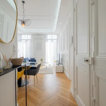 Appartement 3-br In The Heart Of Downtown Cannes